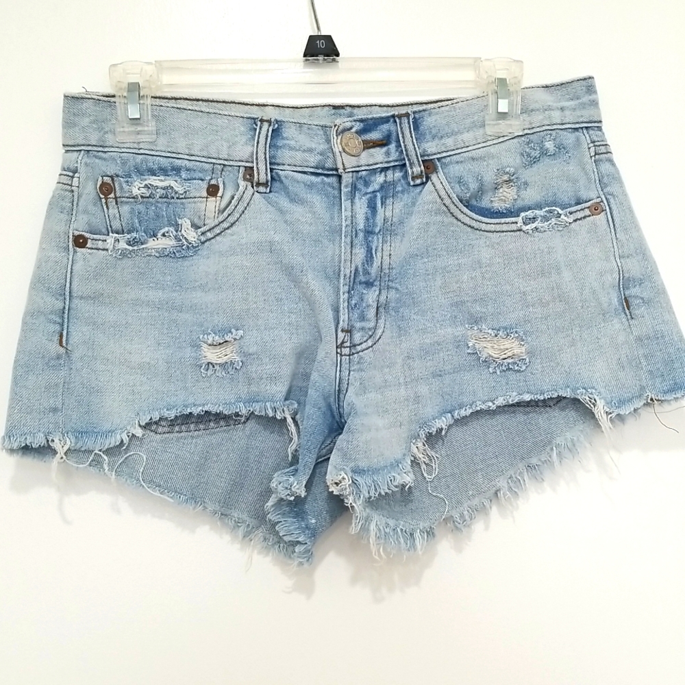 BDG Essential Mid Rise Distressed Jean Shorts - Picture 1 of 8